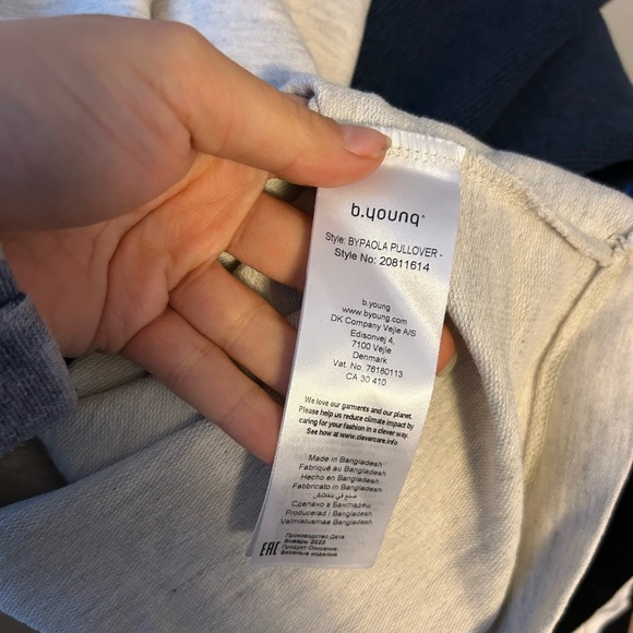 B. Young Oatmeal Sleeveless Hoodie - Picture 4 of 5